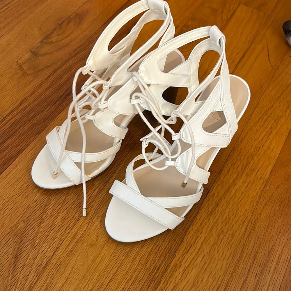 Size 7 WM Charlotte Russe White Lace-Up Heels